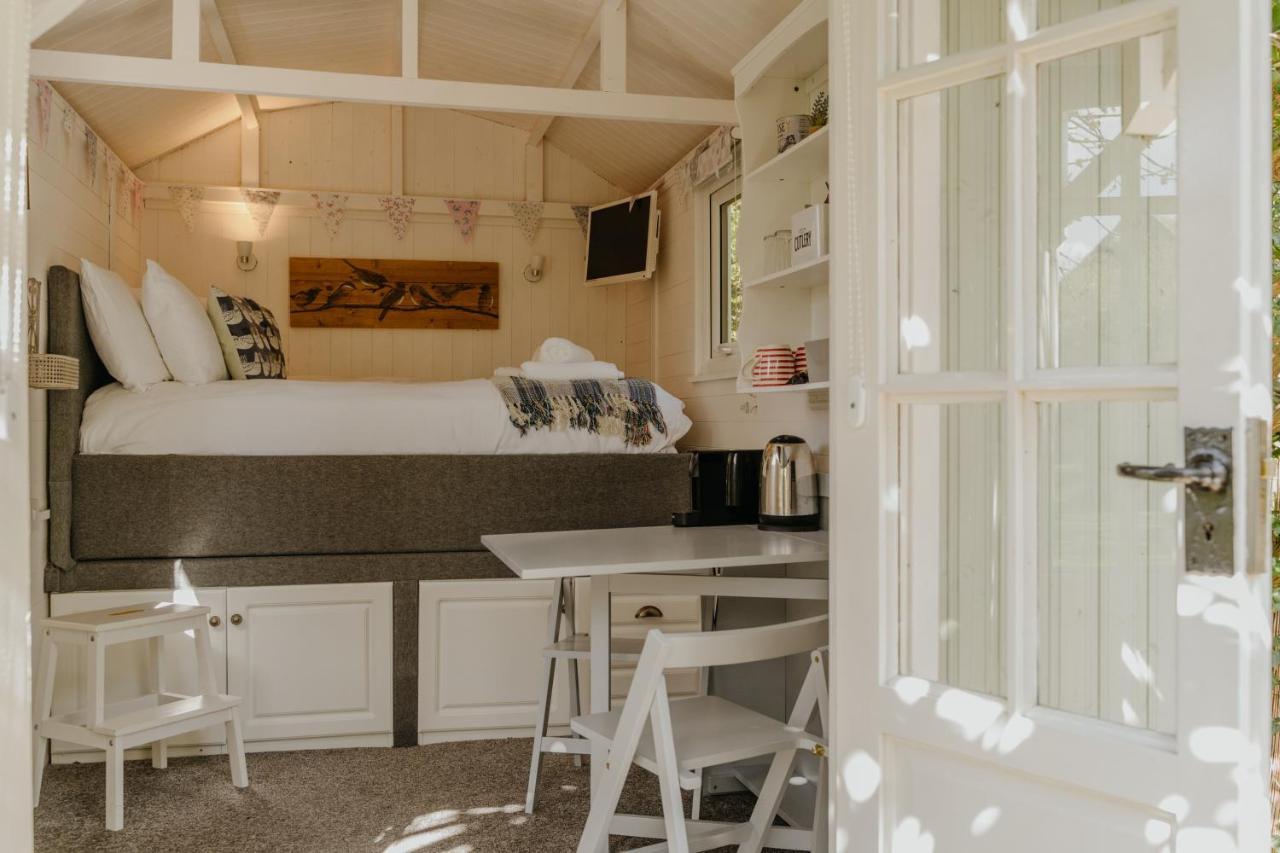Little England Retreats - Cottage, Yurt And Shepherd Huts Othery Dış mekan fotoğraf