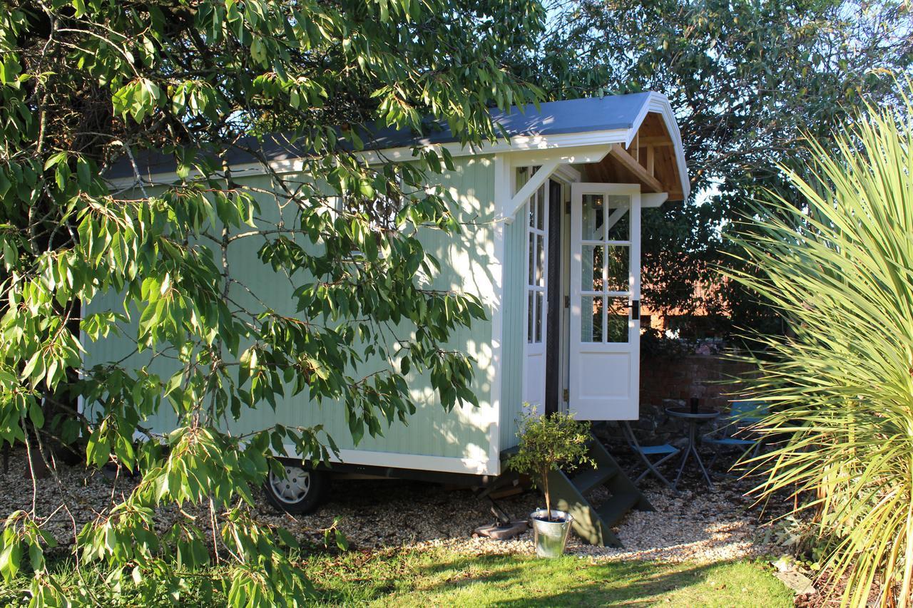 Little England Retreats - Cottage, Yurt And Shepherd Huts Othery Dış mekan fotoğraf